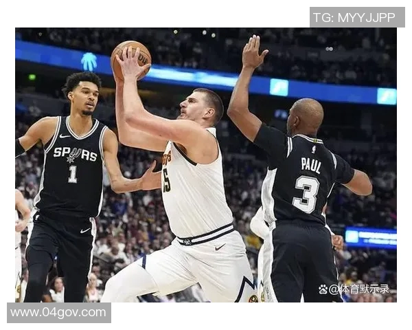 1995年NBA季后赛火箭与马刺的经典对决回顾与分析